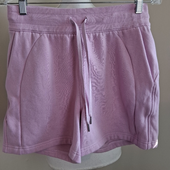 Lululemon Scuba High- Rise Shorts 5" In Vitapink Size 6 - Picture 2 of 10